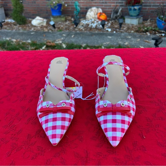 wild fable Shoes - Nwt Wild Fable - Women's Lysandra Gingham Eyelet Kitten Heels - size 10 spring